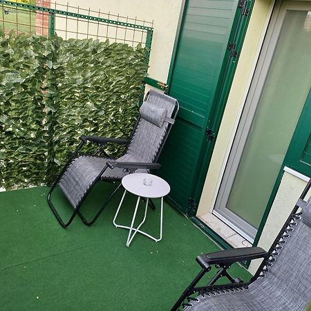 Guest House Slatki Snovi คนิน ภายนอก รูปภาพ