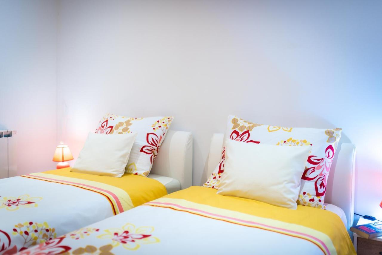 Guest House Slatki Snovi คนิน ภายนอก รูปภาพ
