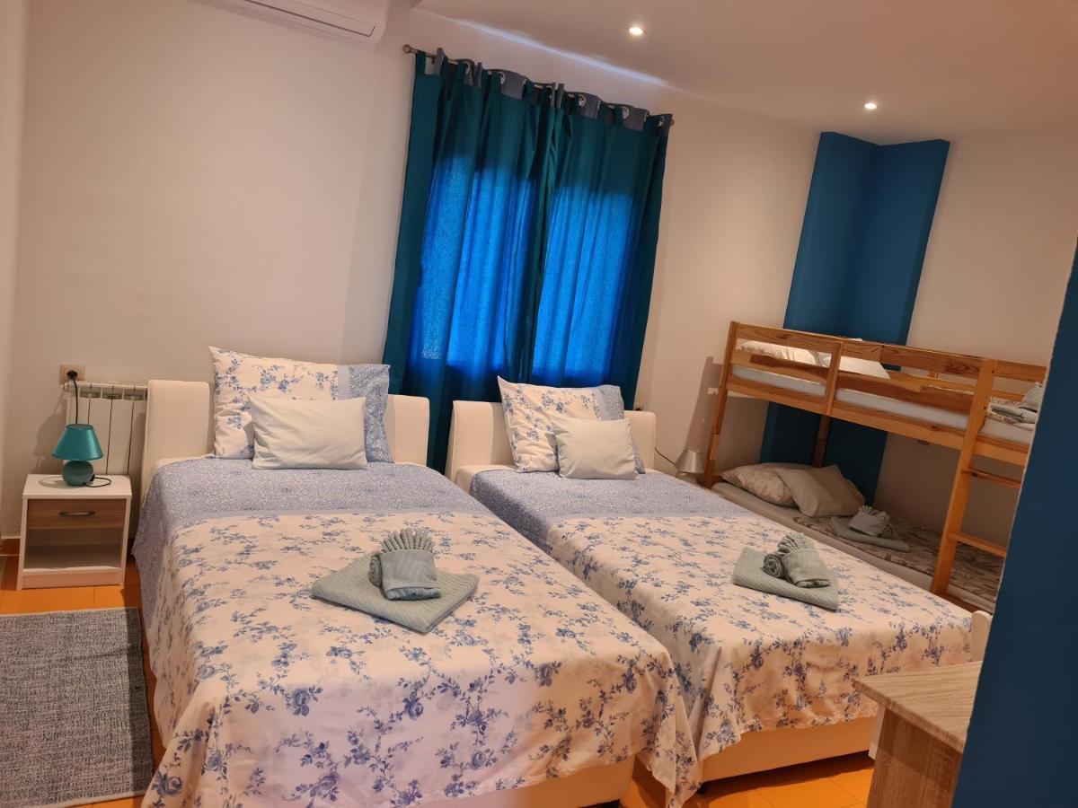 Guest House Slatki Snovi คนิน ภายนอก รูปภาพ
